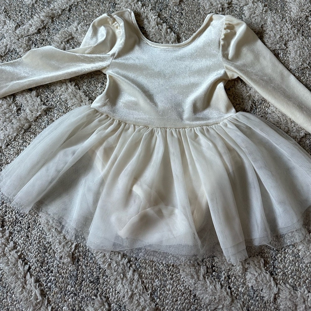 Velvet dress with tulle